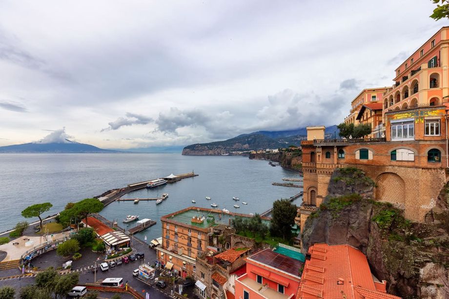 Positano, Sorrento & Pompeii/Herculaneum: Private full-day tour