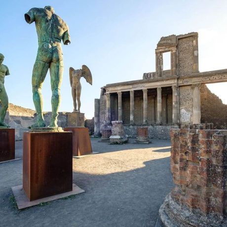 Discover the best Pompeii Tour