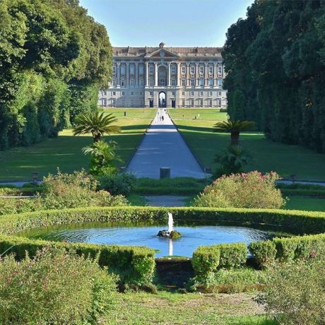 Discover the best Caserta Tour